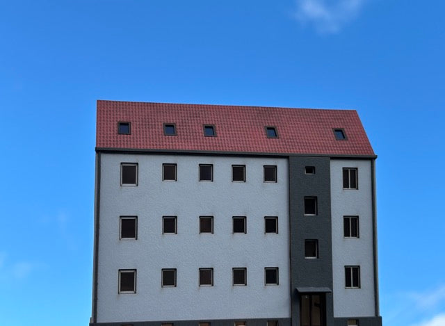 Multi-family house in relief construction - H0 kit - pre-order!!!! Delivery from March 2025